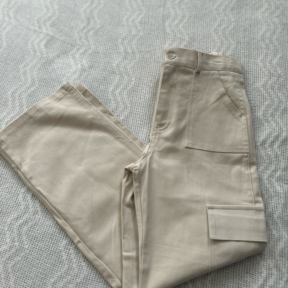 btween Light Cream Cargo Pants for Girls. NWOT